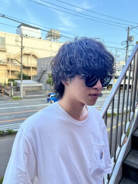 アイズ 海老名(AIZU) 波巻きツイストスパイラルパーマウルフ メンズウルフパーマ