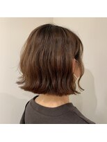 ムーン(moon)&nbsp;#ミディアムヘア#斜めバング#グレージュカラー