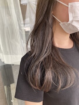 イロ(iro*) ☆似合わせ韓国風ラテグレージュくびれヘア