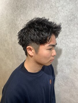 ラルス(Larus) ベリーショート/ダークアッシュ/ニュアンスパーマ/韓国マッシュ