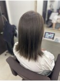 柔らかい抜け感カラー