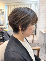 トッカ ヘアアンドトリートメント 難波店 小顔似合わせカット愛されクールショート20代/30代40代50代/難波