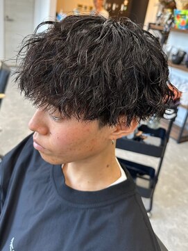 フゥ 宇都宮(FeU) 栃木メンズパーマメンズカットセンターパートメンズマッシュ緩め