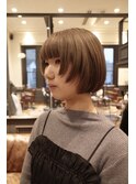 ハイトーングレージュボブ