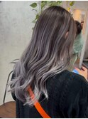 xバレイヤージュ/ホワイトグレージュ/レイヤーカット