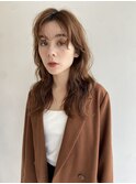オリーブベージュ
