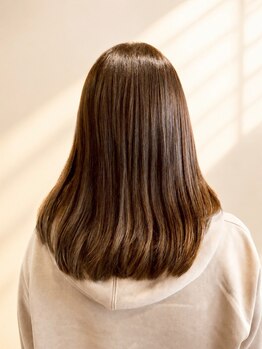 レイライン(Hair&Make salon Rayline)の写真/【高リピート率を誇るストレート】パサつき・うねり・クセにお困りの方は人気の髪質改善ストレートで解決◎