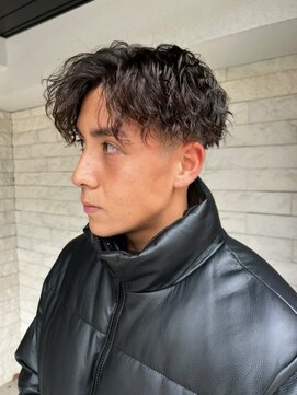 エミノスベース(Eminos base) 《Eminos》【メンズ】カット×ツイストスパイラルパーマstyle