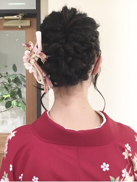 ネオリーブルカ 御茶ノ水店(Neolive Luca) 編み込み ルーズ 卒業式 ヘアセット 袴着付け