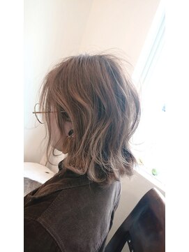 アラヘアー(ara HAIR) ロブウルフ
