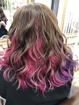 リリー ヘアーアンドビューティー(Lily) インナーカラー