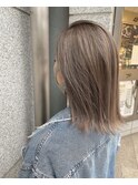 ハイトーングレージュ