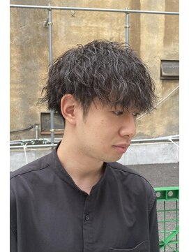 ドルクス 日本橋(Dorcus) 縦落ツイストスパイラル　今流行りの髪型メンズ　船橋