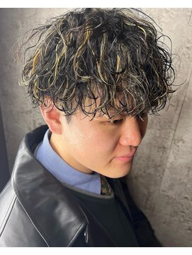 ロンド クラン 岡崎(Lond Clan) 波巻きパーマ/ツイストスパイラル/ハイライト/メンズマッシュ