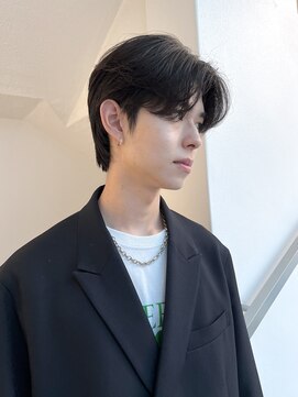 ゼストプール(ZEST POOL) センターパート 韓国ヘア 毛流れパーマ ニュアンスパーマ