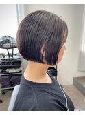 極細ハイライトで白髪ぼかしカラー☆アッシュグレーショートボブ