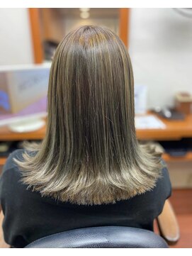 ボナミ(BONAMI) ハイライトカラーにブルージュをオンカラー！