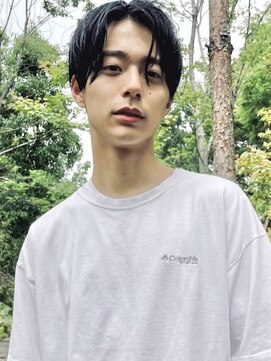 ノイ(noi) センターパートニュアンスパーマツーブロック刈り上げメンズヘア