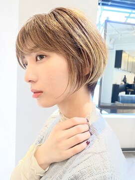 シータ(sheta) 20.30.40代大人可愛い小顔ひし形ショートボブ／三畑賢人