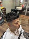 スキンフェード×アイロンパーマ