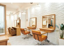 ジプソ 池袋西口(Gypso)の雰囲気（池袋駅ペアでお出かけついでにのご来店も♪『縮毛矯正』）