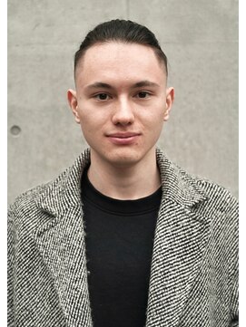 ダウバーバーショップ 表参道(DAU BARBER SHOP) マンバン　スキンフェードカット　メンズヘア　バーバーヘア