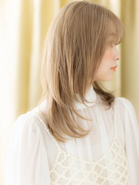 カバーヘアアンドスパ ブリス 浦和(COVER HAIR&SPA bliss) ホワイトブロンドウルフレイヤーミディアムTc1浦和10代20代30代