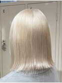 ハイトーンブロンド+カット