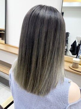 ランプ(Lamp) くびレイヤー グレーベージュ 白髪染め 白髪ぼかし 髪質改善