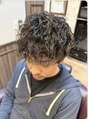 ミリオンバックス 御徒町店(Million Backs) ラフにキマる波打ちパーマスタイル<理容室>[メンズ/シェービング