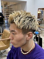 ピークスヘア(peaks hair)&nbsp;メンズハイトーンショート 短髪 ブリーチ ツーブロック 堀江