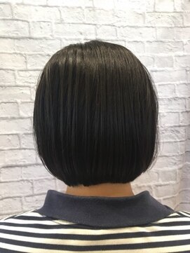 ミーティア バイ クアトロ(Meteor By QUATRO) ナチュラルボブ