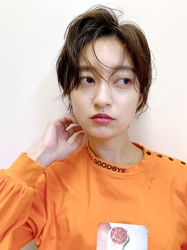 アルバム 銀座(ALBUM GINZA) ウエットヘア_耳かけウェーブパーマフォギーベージュ_97501