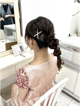 リサ 恵比寿(risa.) 玉ねぎポニーアレンジ