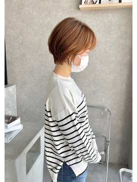 ジェミニ(gemini) オレンジ耳掛けショートカット