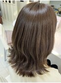 外ハネくびれ骨格矯正イルミナフローディアトリートメント