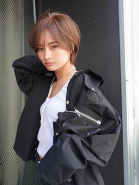 ギークス(GEEKS) 【GEEKS渋谷】くびれショートボブ/ハイライト/グレージュ/透明感