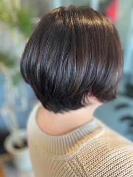 ジールヘアー(GIIL HAIR) 前下がりショートボブ