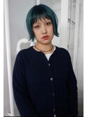 ハイトーンケアブリーチブルーグリーンレイヤーミニボブ