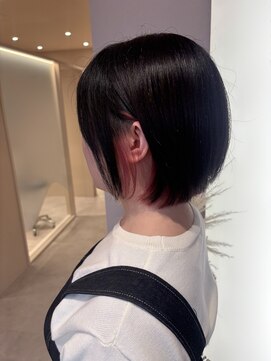 テラバイルヴェール 各務原(TERRA by LeVert) ショートボブ×インナーカラー