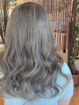 ウェーブ 和合店(wave) 〈wave和合店〉ホワイトグレージュブルーインナーカラー