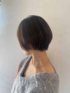 クラップス オル 金沢八景(CLAPS Ore) 金沢八景ショートボブ丸みショートイルミナカラー顔周りレイヤー