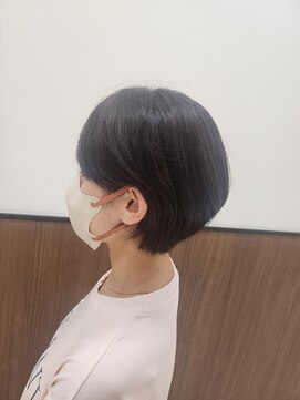 ロウ 町田(ROW) ショートスタイル　成田【ROW町田】