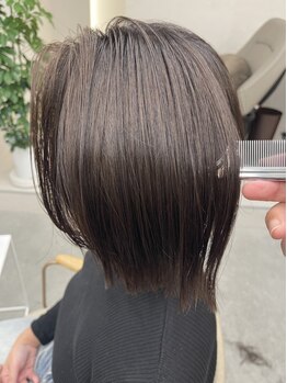 シキ(SHIKI)の写真/シナジーハーツを使用した縮毛矯正でナチュラルで美しい仕上がりを実現！SHIKIで理想のストレートに♪