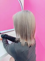ロサ ファイブヘアー(Rosa..5Hair)&nbsp;複雑履歴から1ブリーチ！シルバーベージュ！