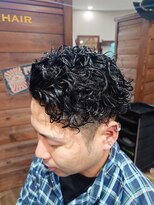 ラボーテイサミヘアーイースト(La.beaut'e ISAMI HAIR EAST)&nbsp;スパイキーショート/ブルーブラック/フェザーパーマ