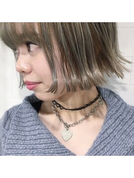 ローレル(Laurel) ○Laurel心斎橋○yuki○ベージュ○ショートボブ