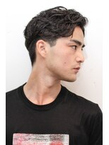 メリケンバーバーショップ コウベ(MERICAN BARBERSHOP KOBE)&nbsp;ワイルドツーブロックテクノサイドパートショート７３ビジカジ