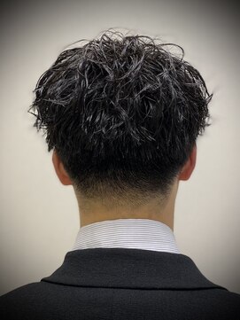 ヒロギンザ 五反田店(HIRO GINZA) 前下がりツイストスパイラルツーブロック