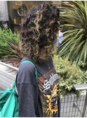 外国人風スパイラルパーマ